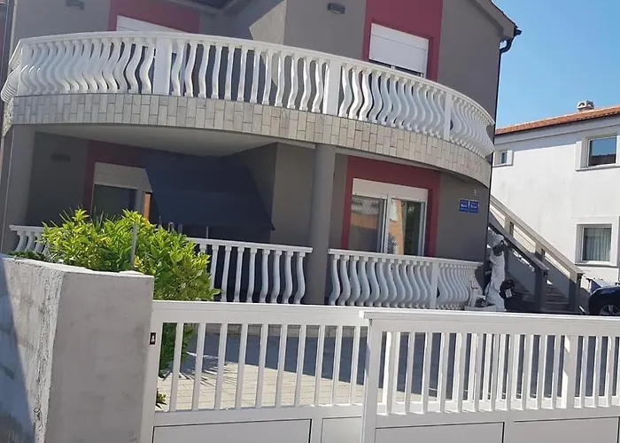 Appartement 2 Verena Mit Meerblick Vir